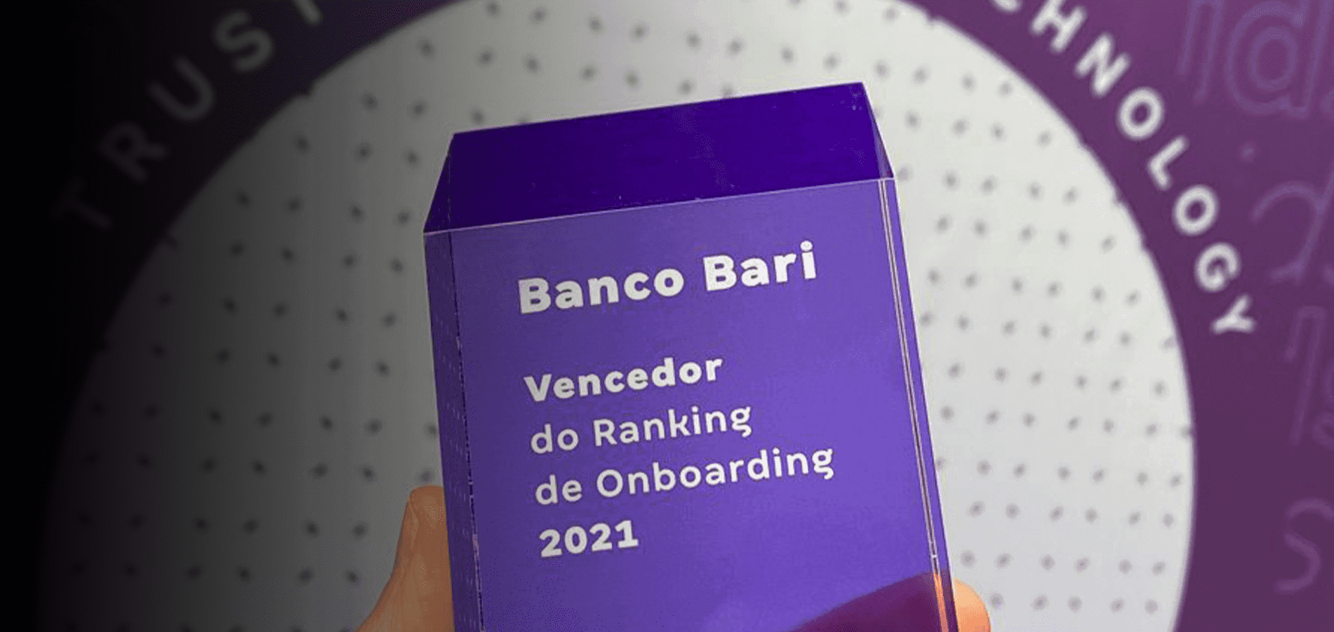 Bari é escolhido o banco com a melhor experiência em abertura de conta 