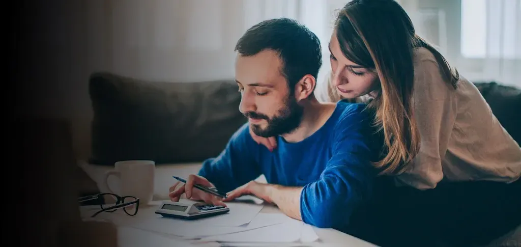 Como organizar a vida financeira e sair do vermelho agora!