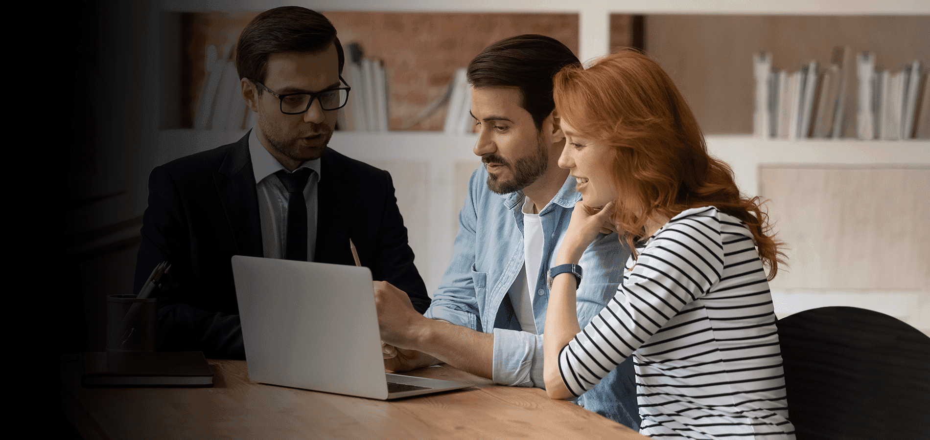 Agente de crédito, promotora de crédito e correspondente bancário: entenda as diferenças.