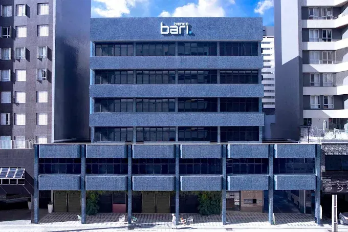 Como se destacar para as vagas do Bari? oportunidades em diversas áreas esperam por você